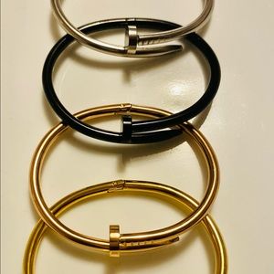Screw inspired bracelet